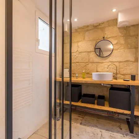 דירה La Parenthese Roucher - Duplex Climatise T2 Coeur Ecusson Meuble Toursime 3 Etoiles